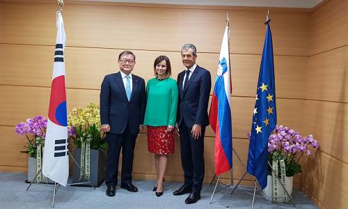 Odprtje slovenskega konzulata v Koreji in imenovanje novega častnega konzula za Slovenijo