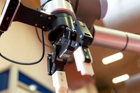 We are developing a new generation of autonomous industrial robots